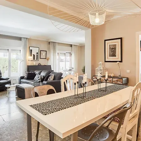 In Center New Salt Water Pool *