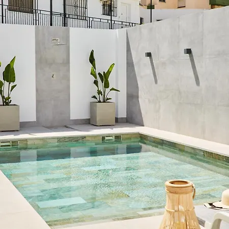 Villa In Center New Salt Water Pool Fuengirola