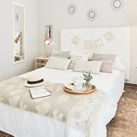 In Center New Salt Water Pool Villa Fuengirola