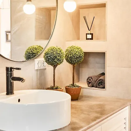 Villa In Center New Salt Water Pool Fuengirola