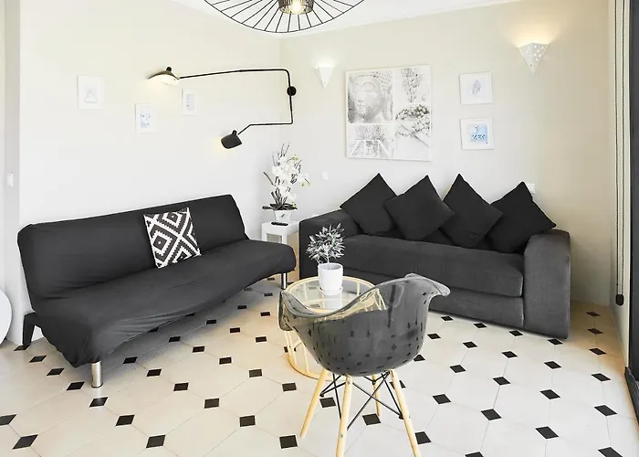 Villa In Center New Salt Water Pool *