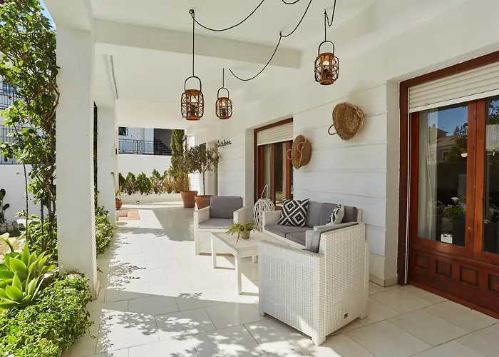 In Center New Salt Water Pool *