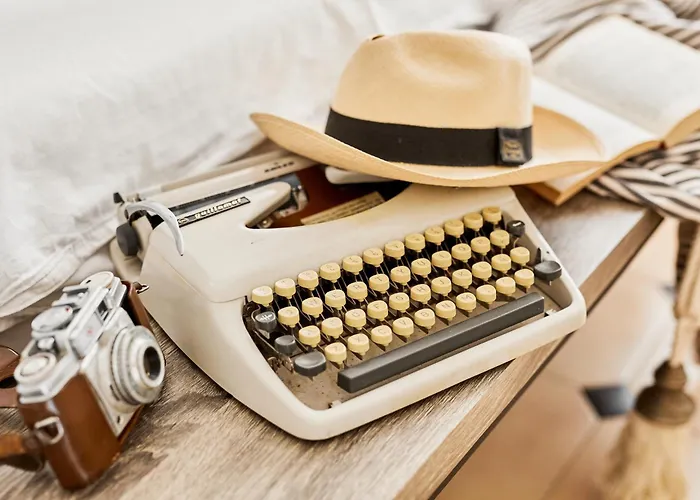 In Center New Salt Water Pool * Fuengirola