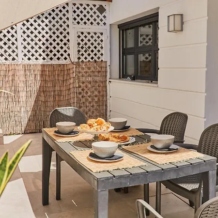 In Center New Salt Water Pool * 푸엔히롤라